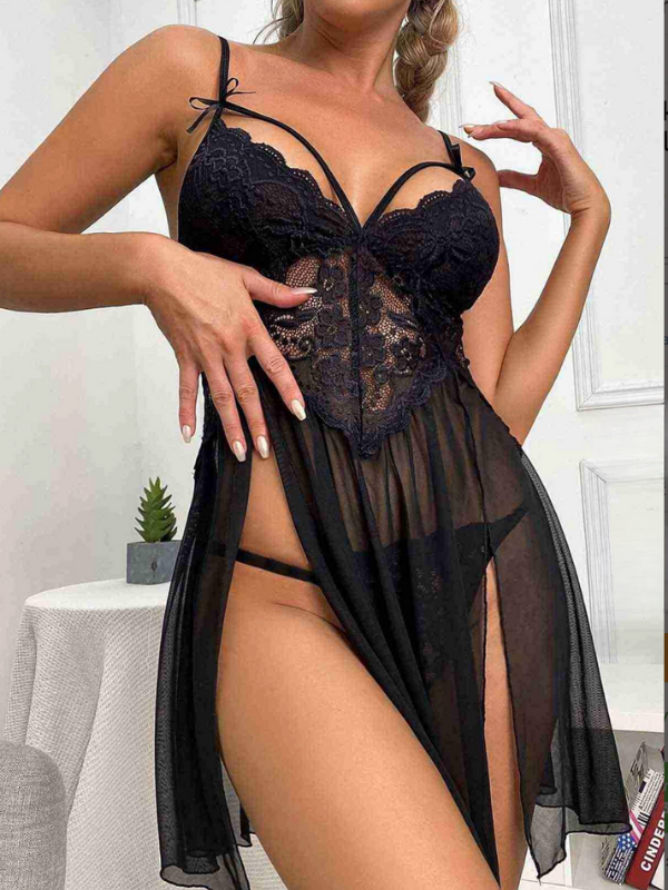 Velorias Siyah Dantel Detaylı Şık Tül Askılı Mini Gecelik Takımı
